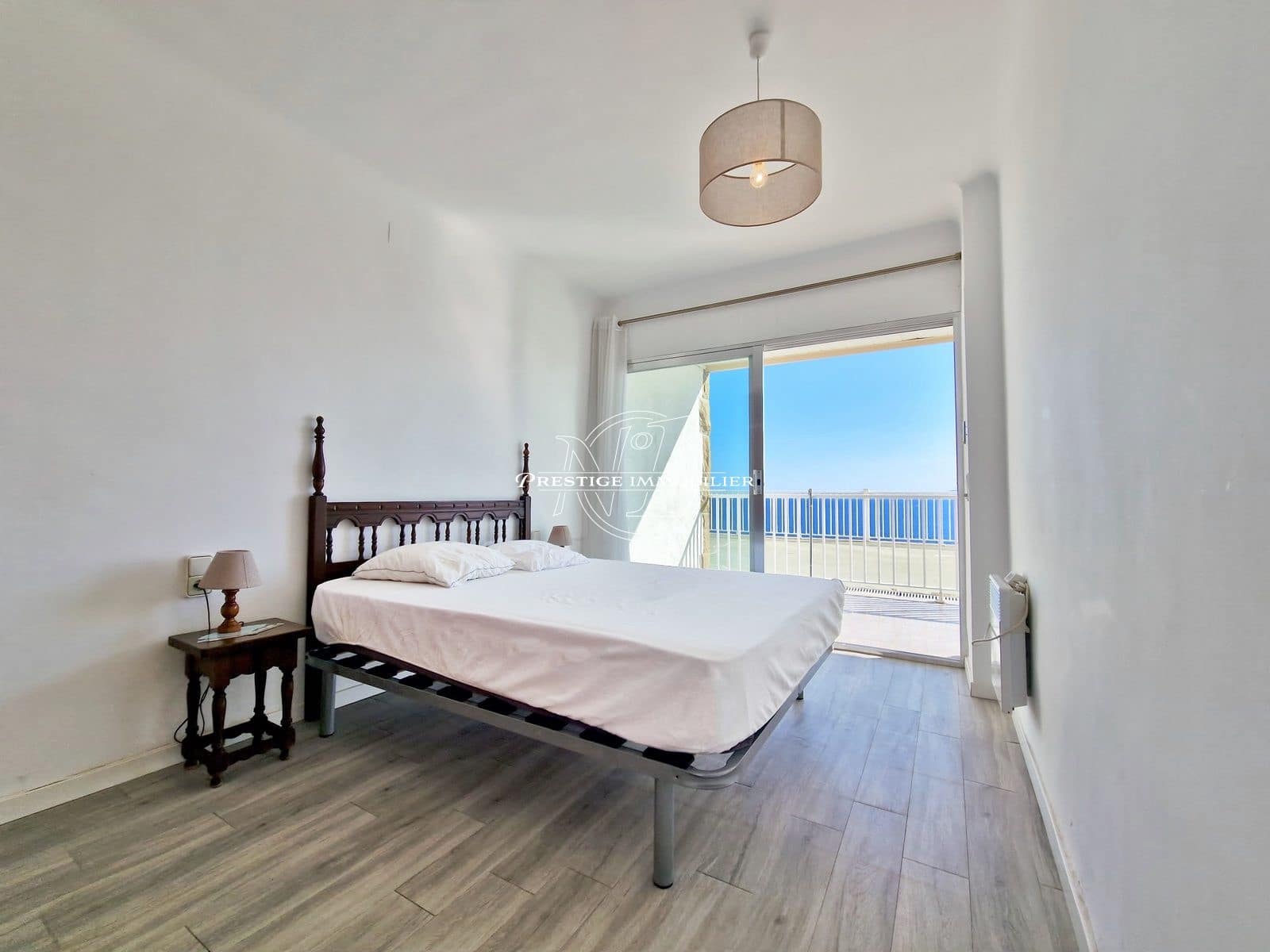 2 bedroom Apartment for sale in Roses - € 250,000 (Ref: 9263606)