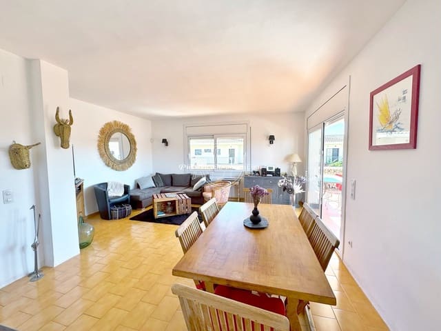 3 slaapkamer Appartement te koop in Empuriabrava, Castelló d'Empúries - € 319.000 (Ref: 9263609)