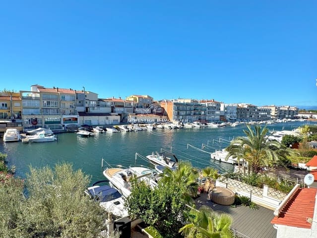 3 slaapkamer Appartement te koop in Empuriabrava, Castelló d'Empúries - € 319.000 (Ref: 9263609)