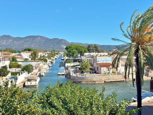 3 slaapkamer Appartement te koop in Empuriabrava, Castelló d'Empúries - € 319.000 (Ref: 9263609)