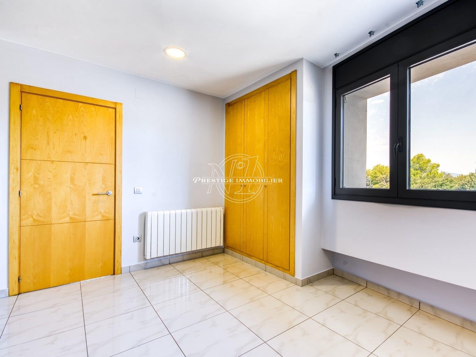 4 slaapkamer Villa te koop in Ordis - € 575.000 (Ref: 9263610)