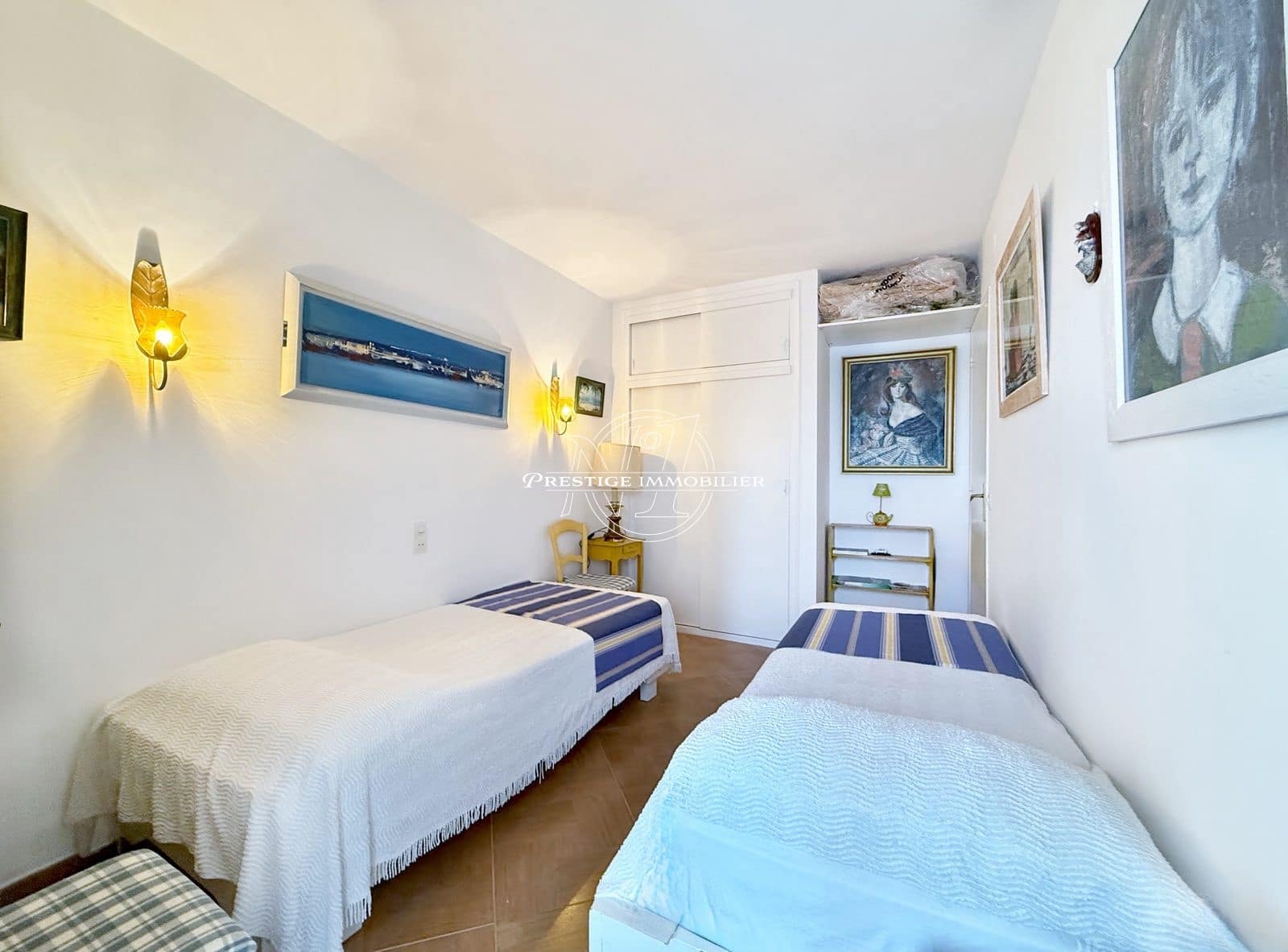 2 bedroom Apartment for sale in Roses - € 285,000 (Ref: 9263617)