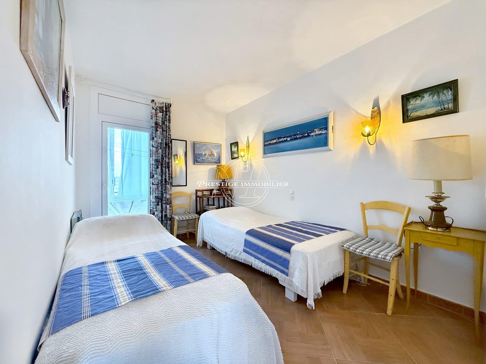 2 bedroom Apartment for sale in Roses - € 285,000 (Ref: 9263617)