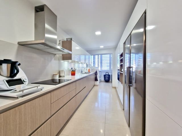 Apartamento de 3 habitaciones en Figueres en venta - 319.000 € (Ref: 9263619)