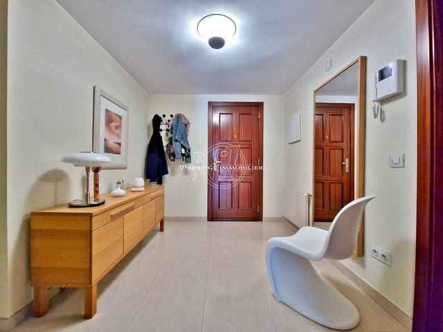 Apartamento de 3 habitaciones en Figueres en venta - 319.000 € (Ref: 9263619)