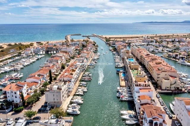 4 soverom Hus til salgs i Empuriabrava, Castelló d'Empúries - € 639 000 (Ref: 9263620)