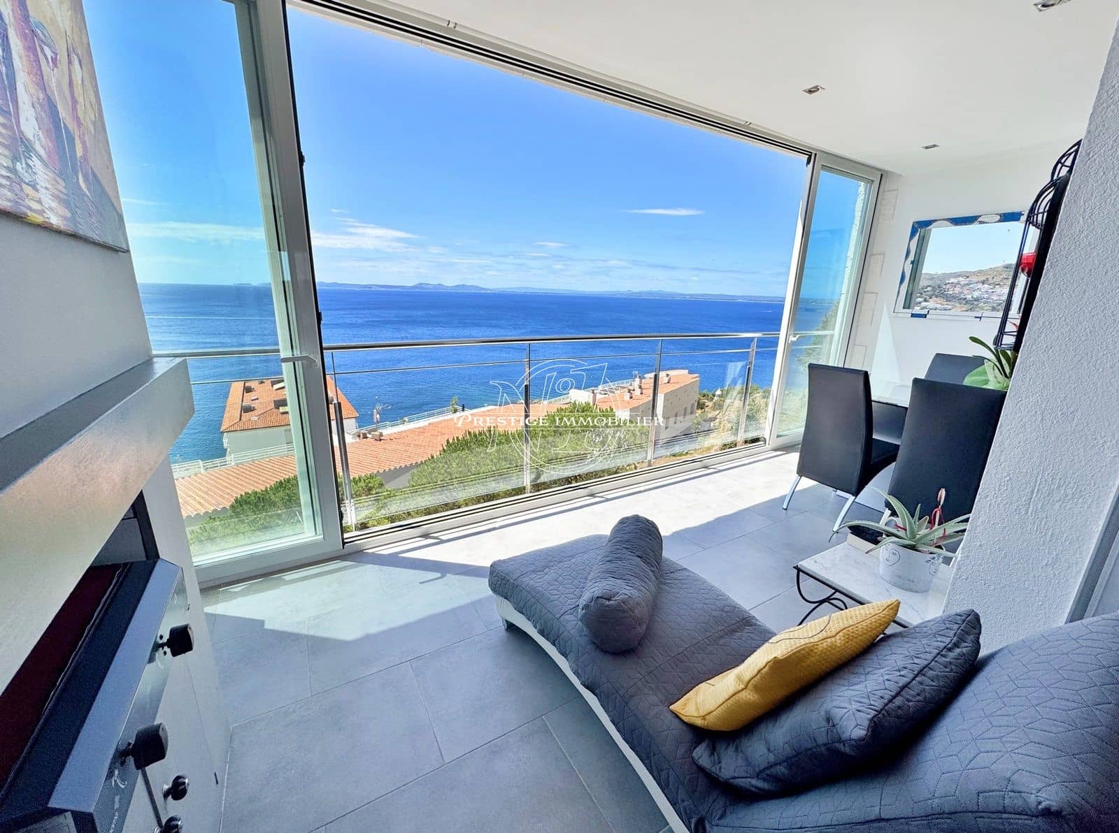 2 bedroom Apartment for sale in Roses - € 375,000 (Ref: 9263626)