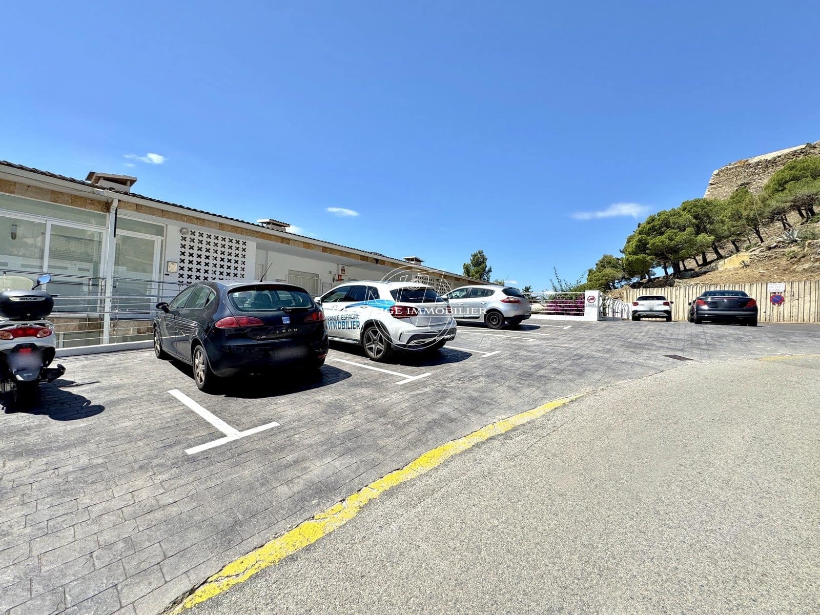 2 bedroom Apartment for sale in Roses - € 375,000 (Ref: 9263626)