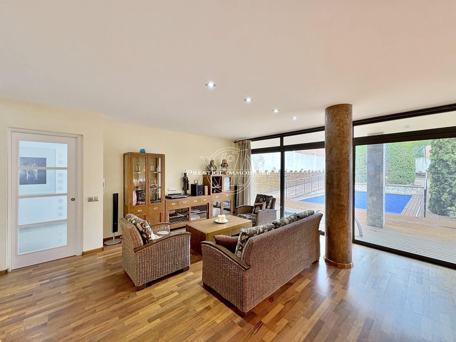 11 bedroom Villa for sale in Vilafant with pool - € 630,000 (Ref: 9263628)