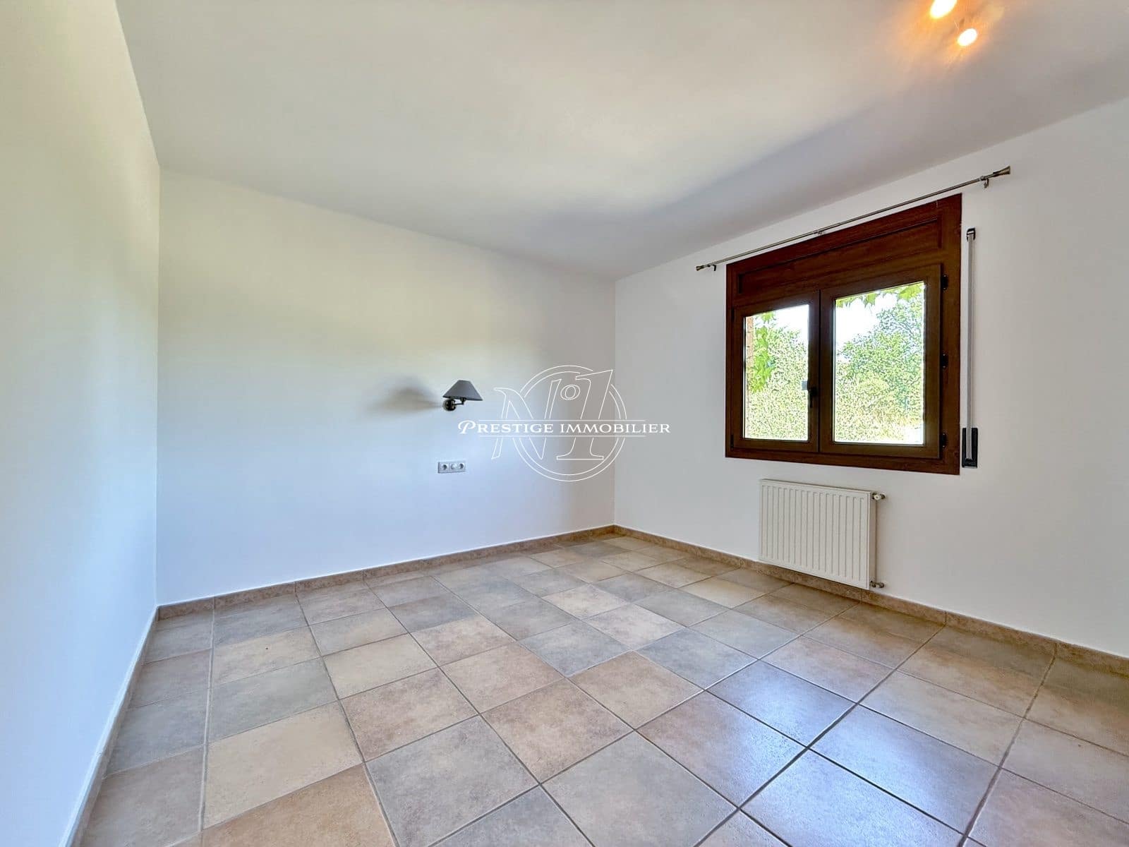 4 sypialnia Willa na sprzedaż w Peralada z basenem - 795 000 € (Ref: 9263631)