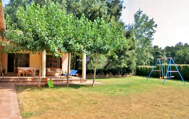 6 bedroom Villa for sale in Avinyonet de Puigventós - € 575,000 (Ref: 9263634)