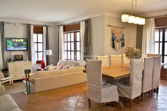 6 bedroom Villa for sale in Avinyonet de Puigventós - € 575,000 (Ref: 9263634)