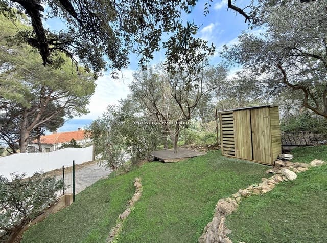 3 bedroom Villa for sale in El Port de la Selva with pool - € 575,000 (Ref: 9263635)