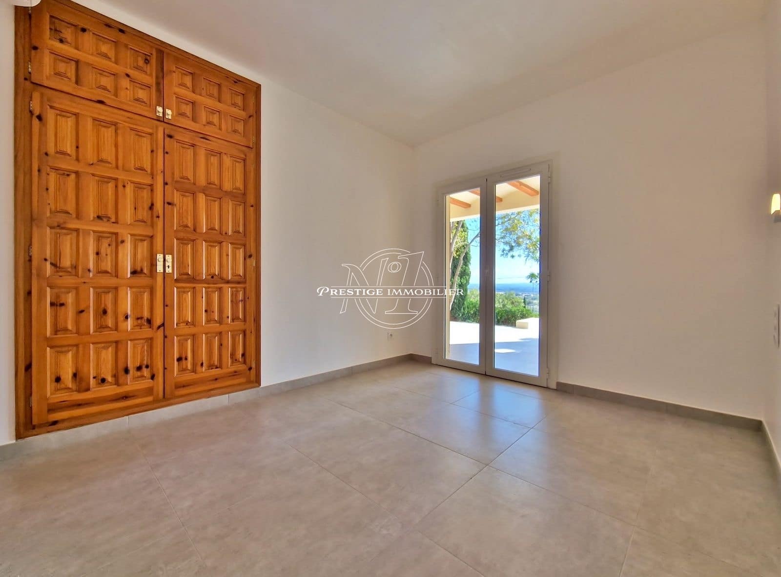 4 Zimmer Villa zu verkaufen in Pau mit Pool - 755.000 € (Ref: 9263636)