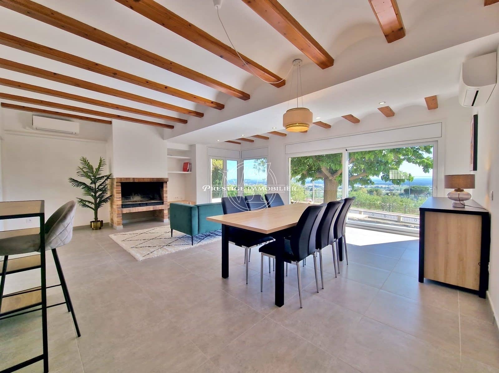 4 Zimmer Villa zu verkaufen in Pau mit Pool - 755.000 € (Ref: 9263636)