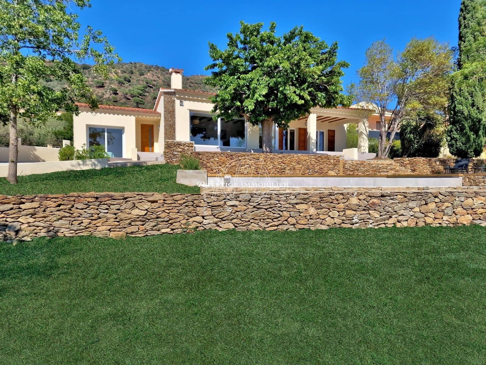 4 Zimmer Villa zu verkaufen in Pau mit Pool - 755.000 € (Ref: 9263636)