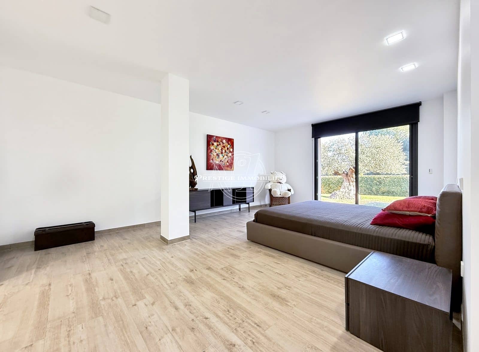 4 bedroom Villa for sale in Navata with pool - € 1,300,000 (Ref: 9263637)