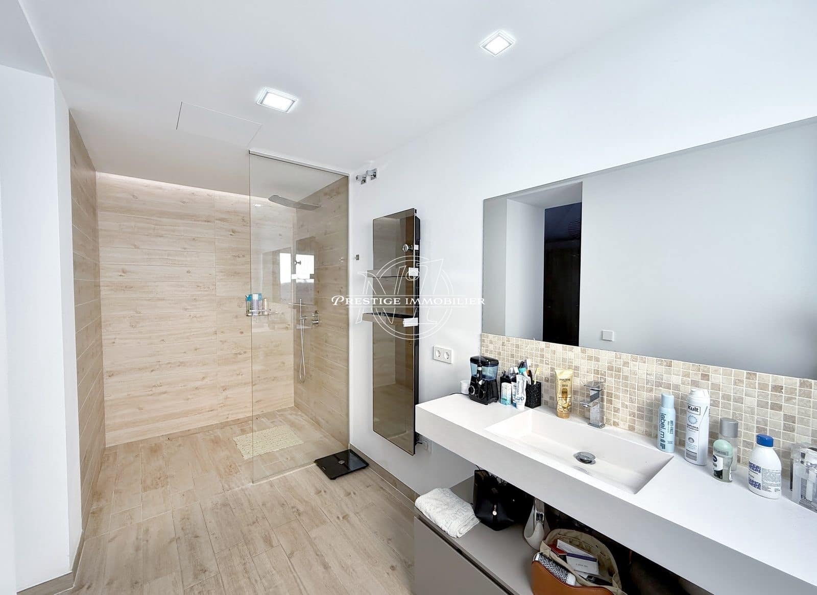 4 bedroom Villa for sale in Navata with pool - € 1,300,000 (Ref: 9263637)