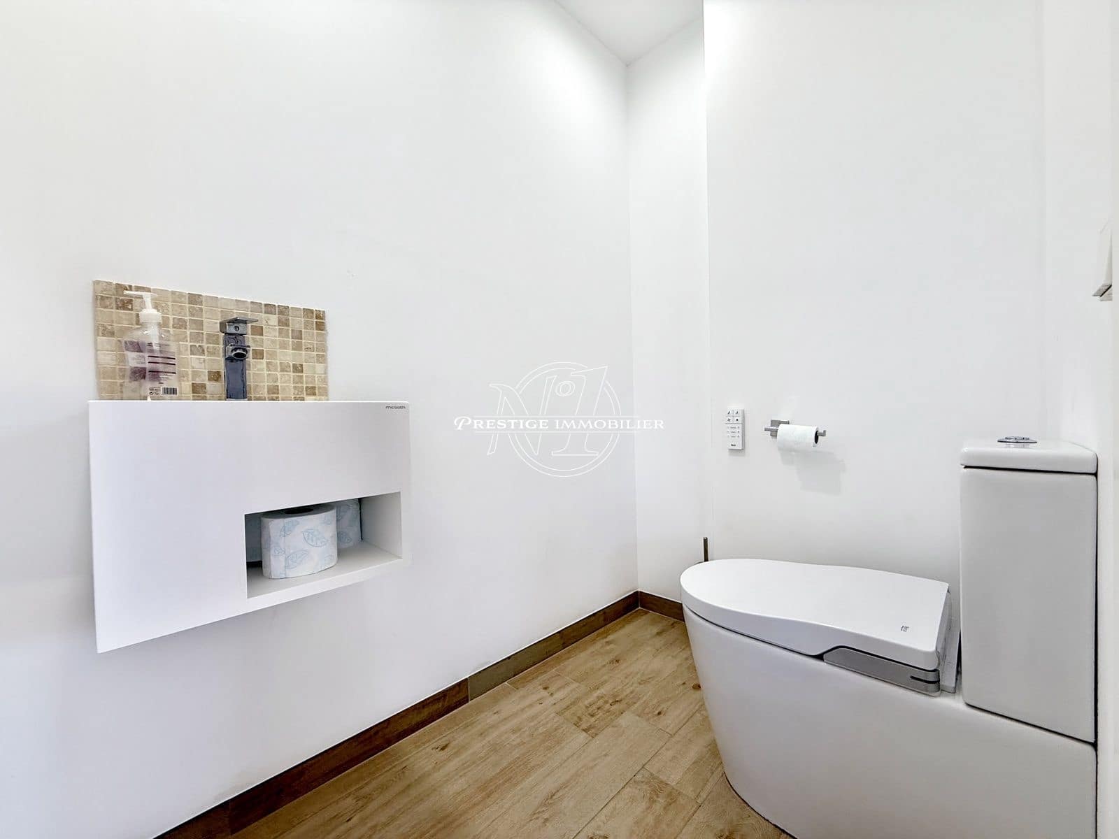 4 bedroom Villa for sale in Navata with pool - € 1,300,000 (Ref: 9263637)