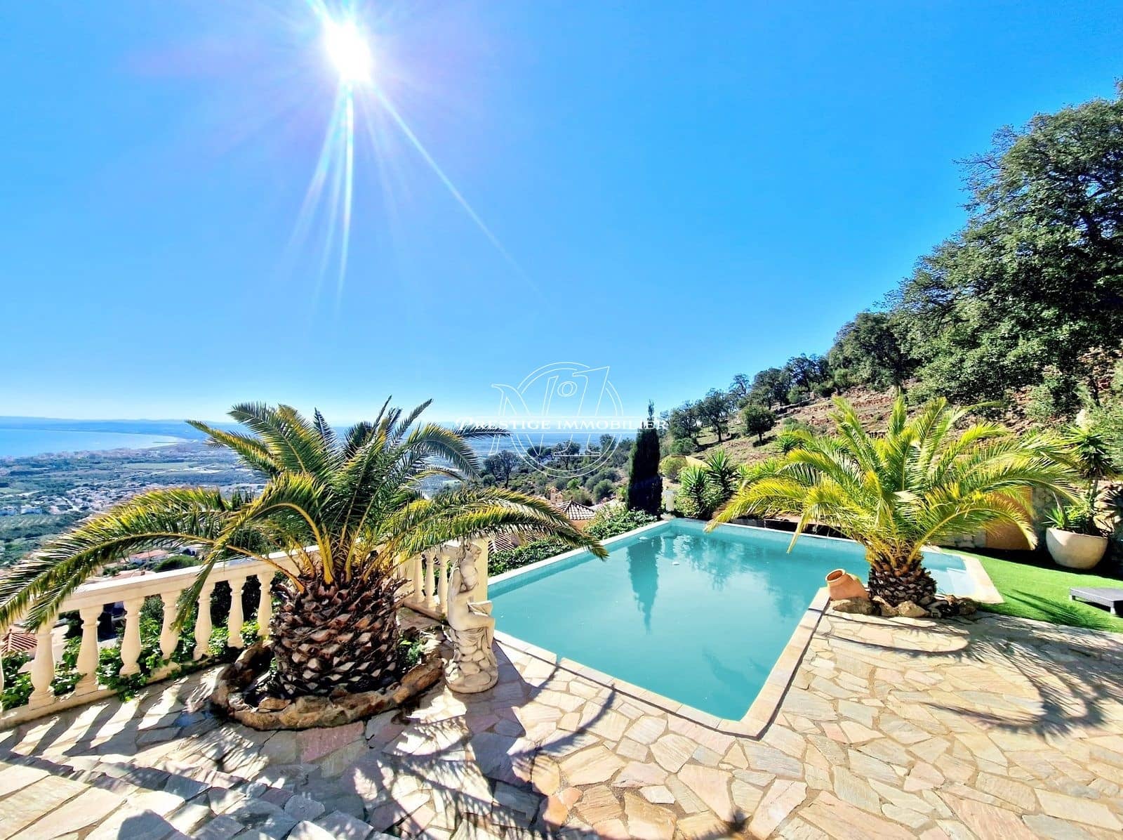 4 bedroom Villa for sale in Roses with pool - € 859,000 (Ref: 9263639)