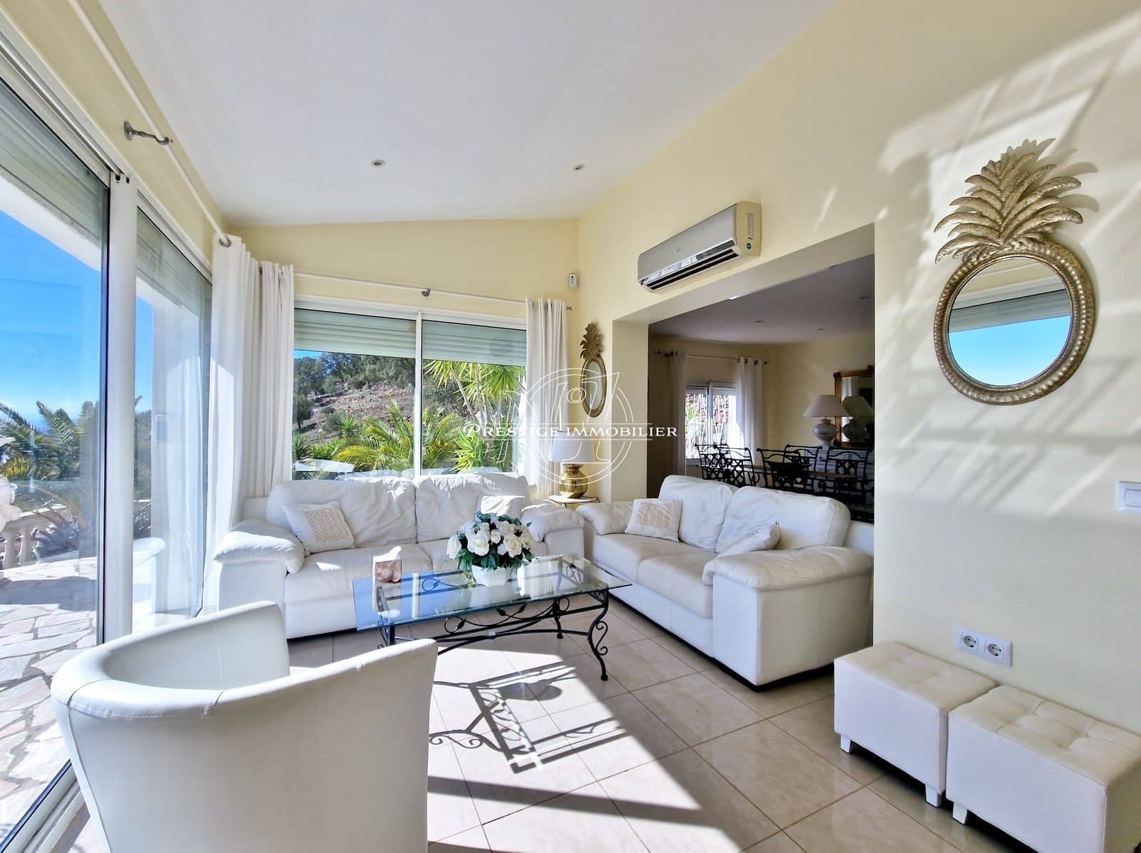 4 bedroom Villa for sale in Roses with pool - € 859,000 (Ref: 9263639)