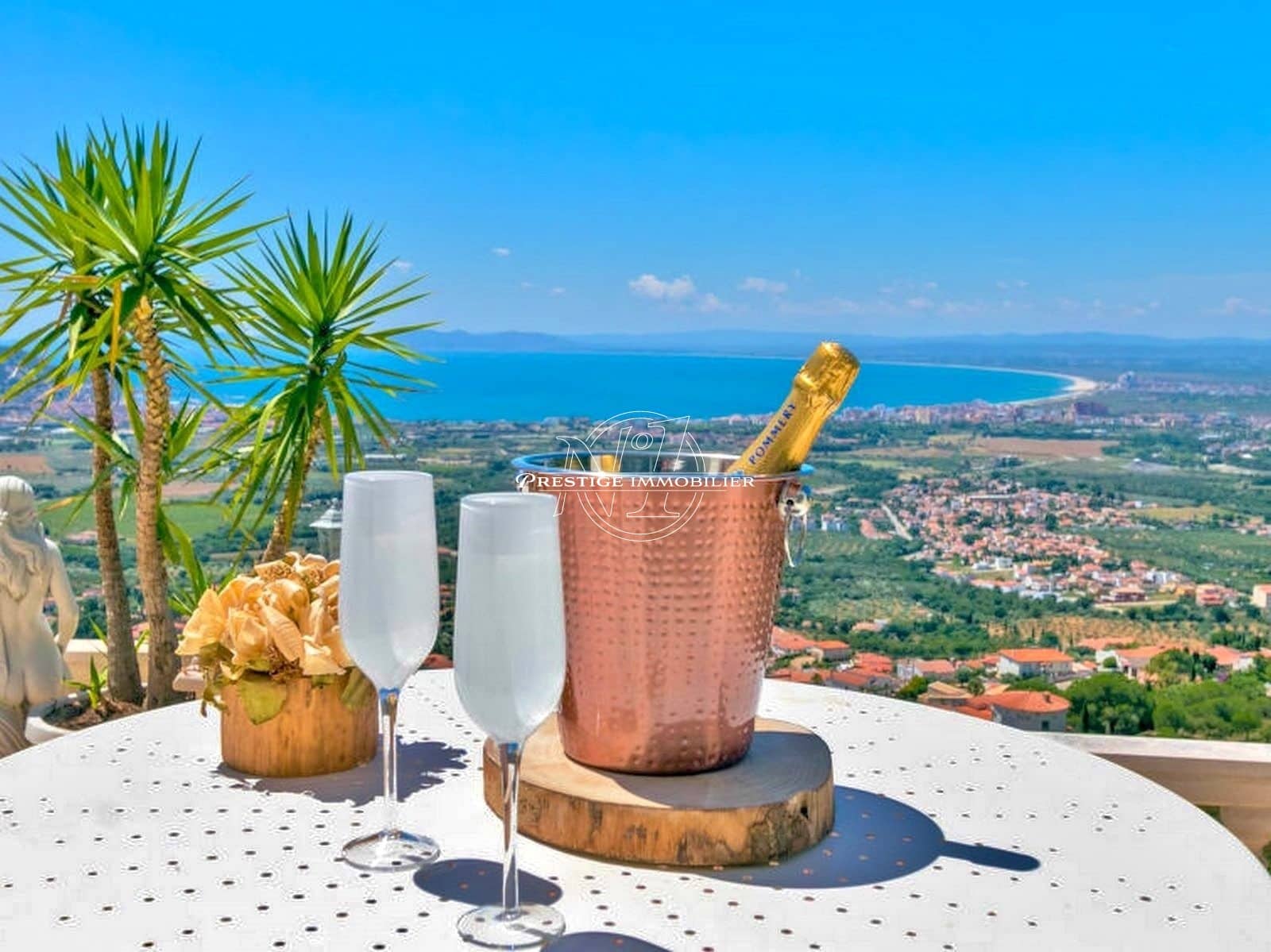 4 bedroom Villa for sale in Roses with pool - € 859,000 (Ref: 9263639)