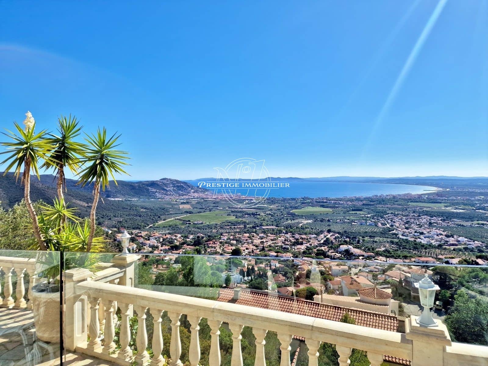 4 bedroom Villa for sale in Roses with pool - € 859,000 (Ref: 9263639)