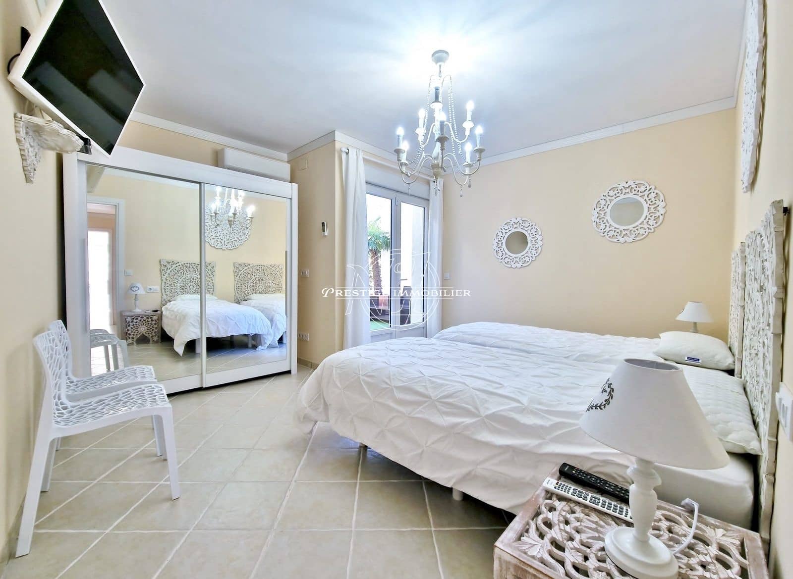 4 bedroom Villa for sale in Roses with pool - € 859,000 (Ref: 9263639)