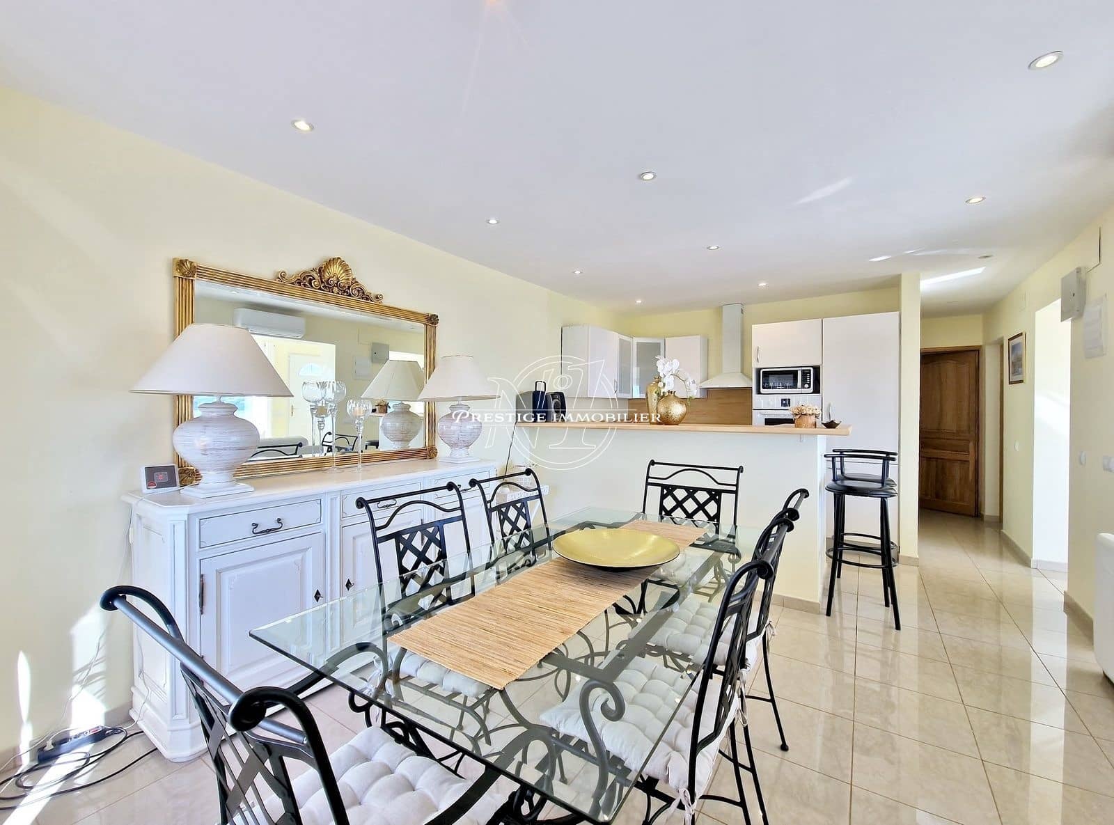 4 bedroom Villa for sale in Roses with pool - € 859,000 (Ref: 9263639)