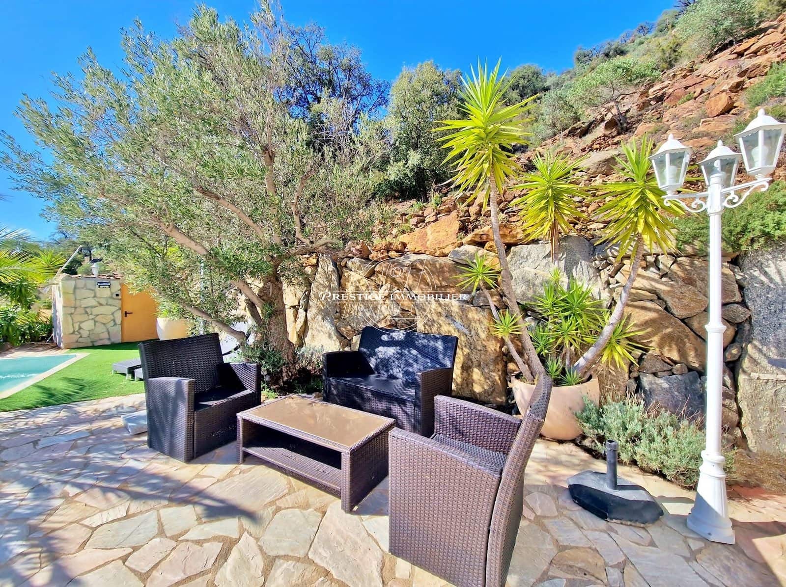 4 bedroom Villa for sale in Roses with pool - € 859,000 (Ref: 9263639)