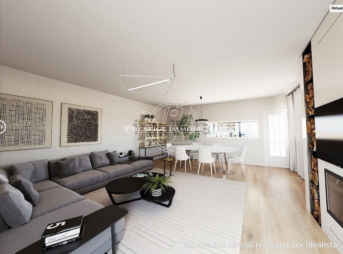 6 bedroom Villa for sale in Roses with pool - € 785,000 (Ref: 9263647)