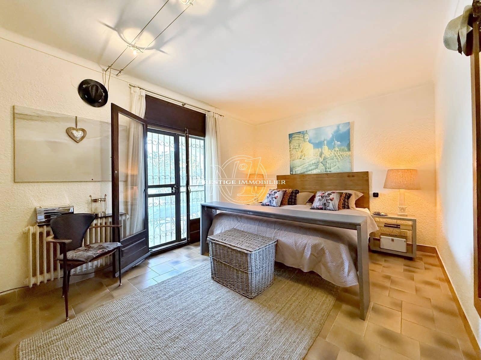 6 bedroom Villa for sale in Roses with pool - € 785,000 (Ref: 9263647)