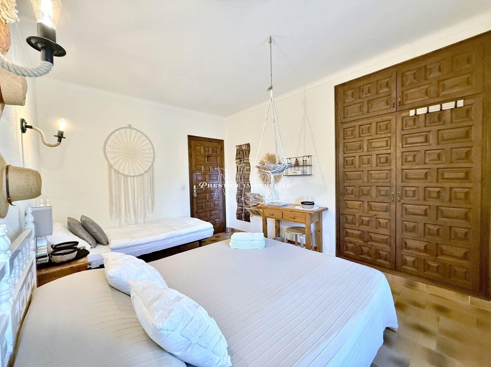 6 bedroom Villa for sale in Roses with pool - € 785,000 (Ref: 9263647)