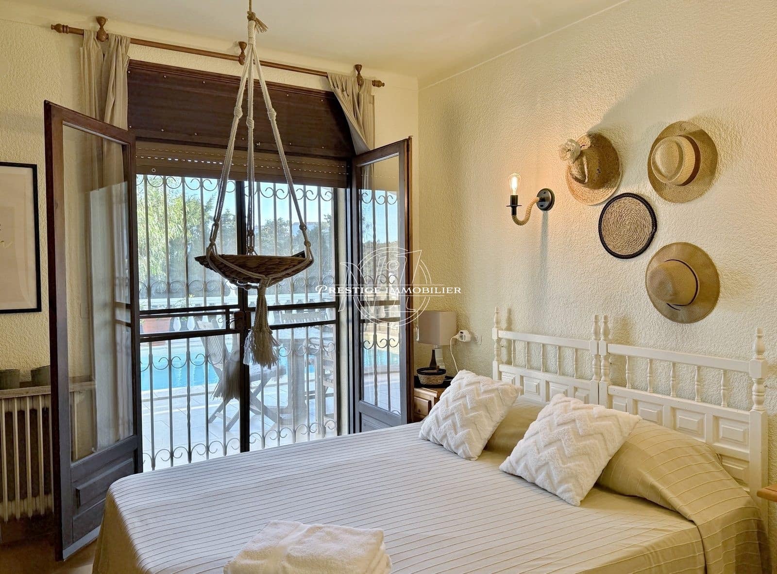 6 bedroom Villa for sale in Roses with pool - € 785,000 (Ref: 9263647)