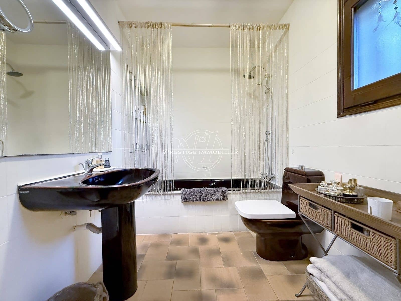 6 bedroom Villa for sale in Roses with pool - € 785,000 (Ref: 9263647)