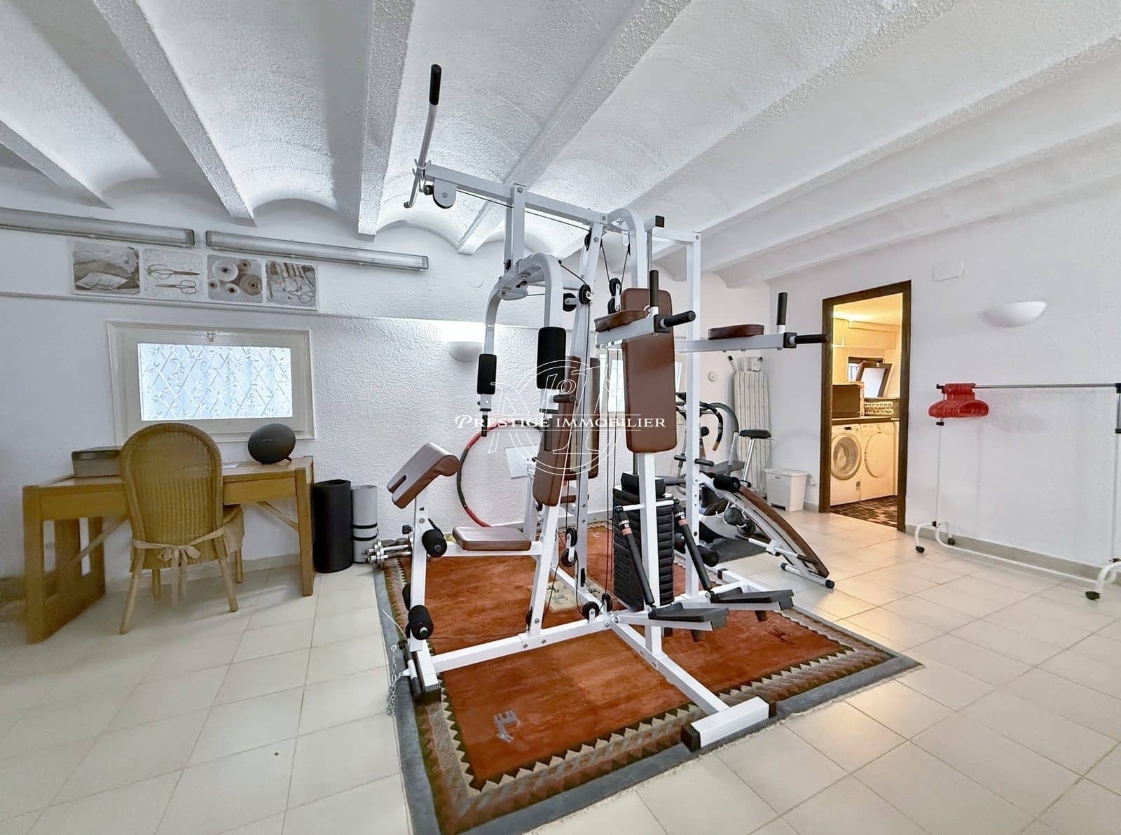 6 bedroom Villa for sale in Roses with pool - € 785,000 (Ref: 9263647)