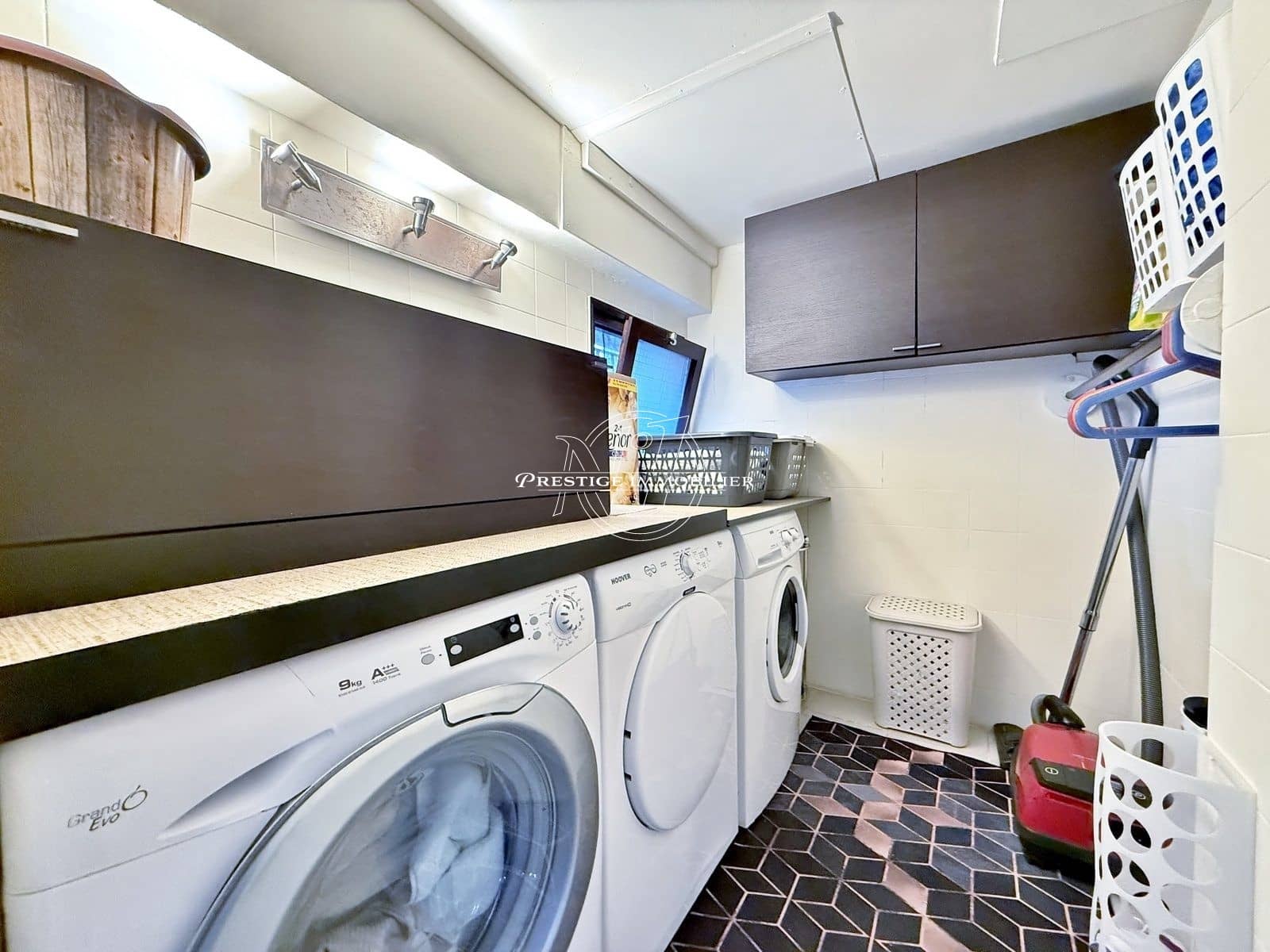 6 bedroom Villa for sale in Roses with pool - € 785,000 (Ref: 9263647)