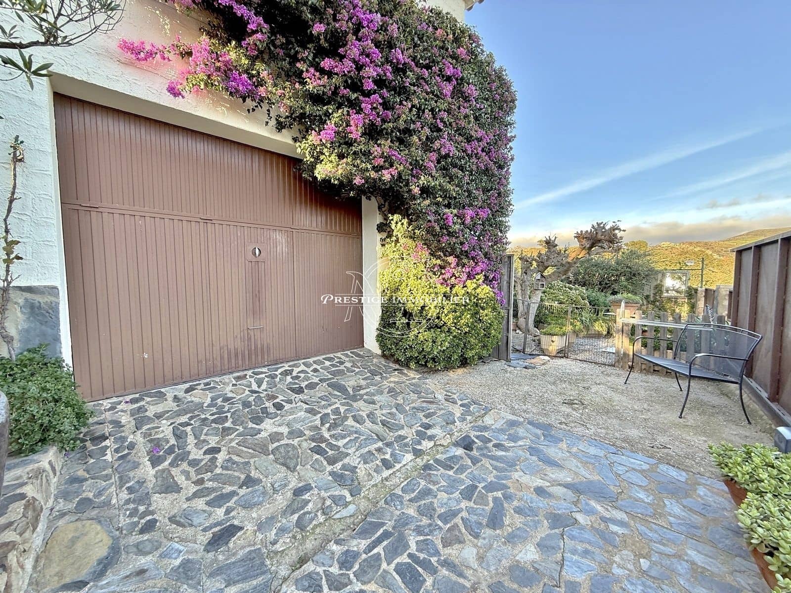 6 bedroom Villa for sale in Roses with pool - € 785,000 (Ref: 9263647)