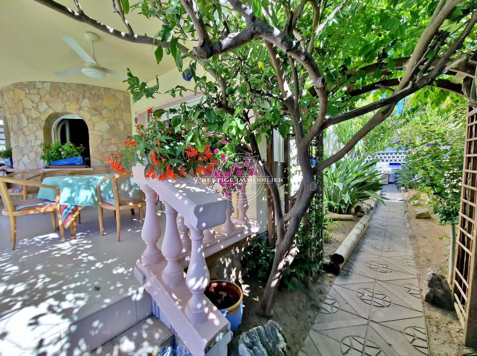 4 bedroom Villa for sale in Castello d'Empuries with pool - € 525,000 (Ref: 9263649)