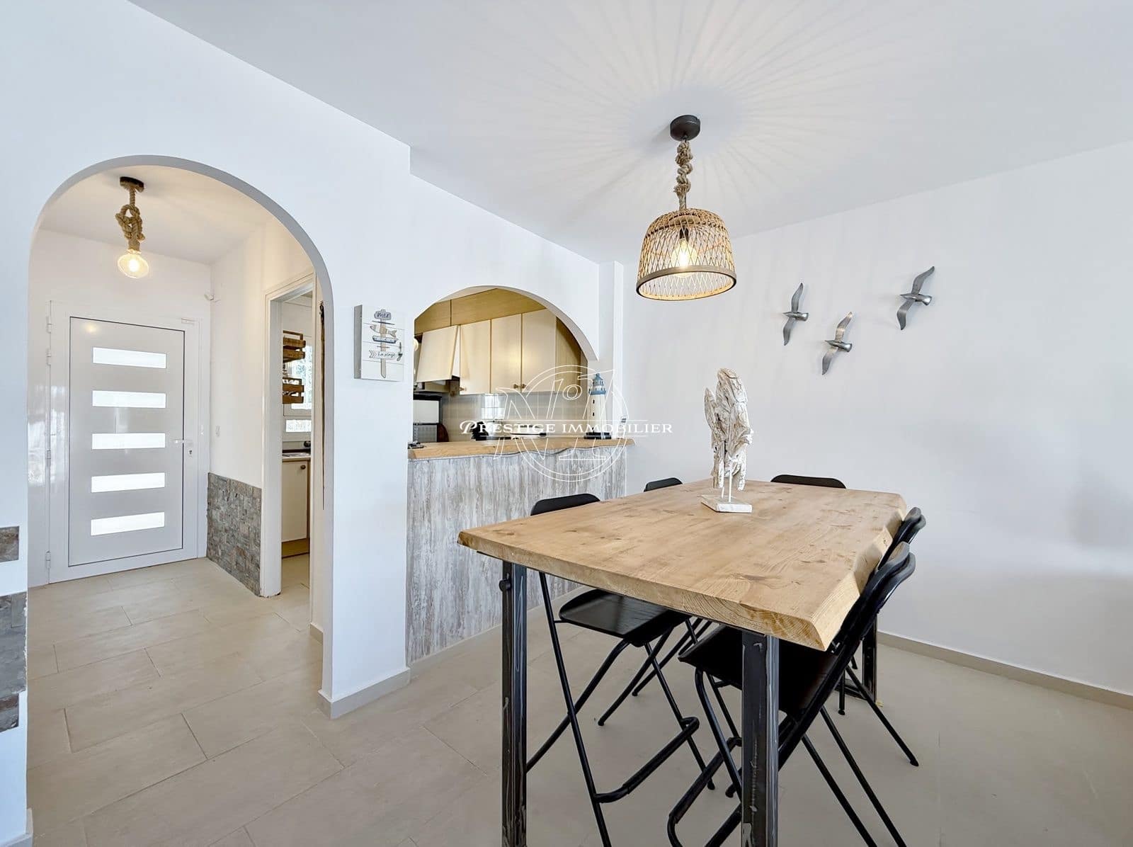 3 soveværelse Villa til salg i Empuriabrava med swimmingpool - € 669.000 (Ref: 9263650)