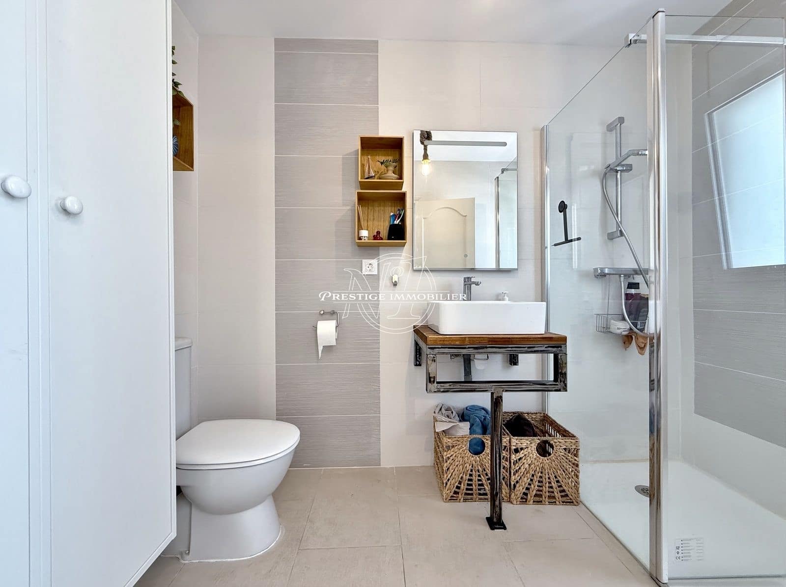 3 soveværelse Villa til salg i Empuriabrava med swimmingpool - € 669.000 (Ref: 9263650)