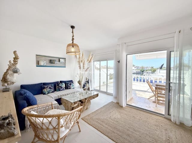 3 soveværelse Villa til salg i Empuriabrava, Castelló d'Empúries med swimmingpool - € 669.000 (Ref: 9263650)