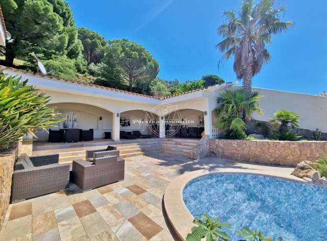 4 soveværelse Villa til salg i Castelló d'Empúries med swimmingpool - € 1.575.000 (Ref: 9263651)