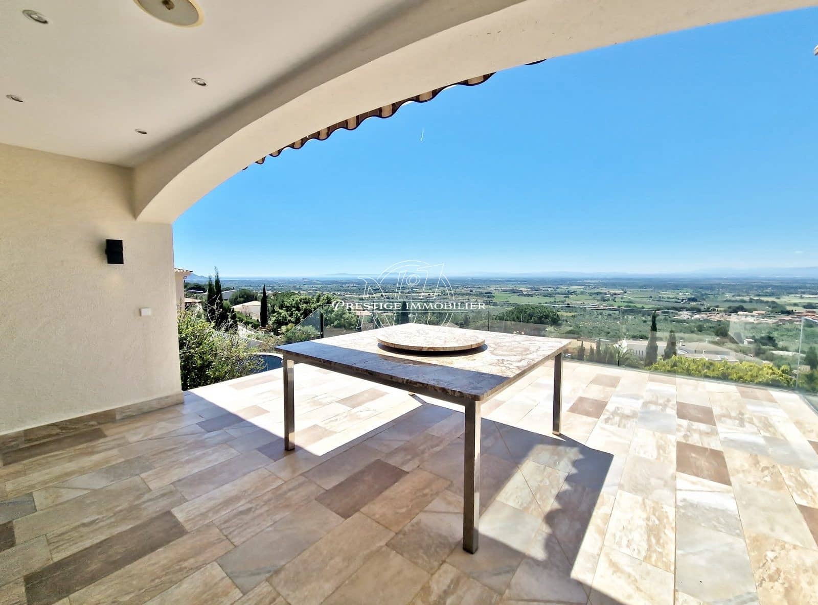 4 bedroom Villa for sale in Castello d'Empuries with pool - € 1,575,000 (Ref: 9263651)