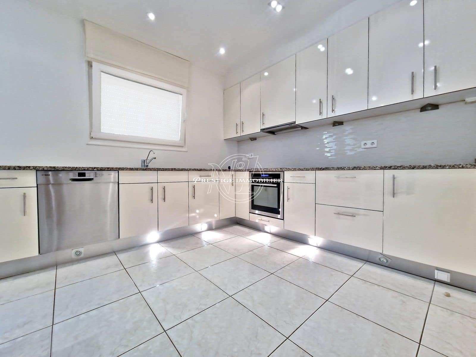 4 bedroom Villa for sale in Castello d'Empuries with pool - € 1,575,000 (Ref: 9263651)