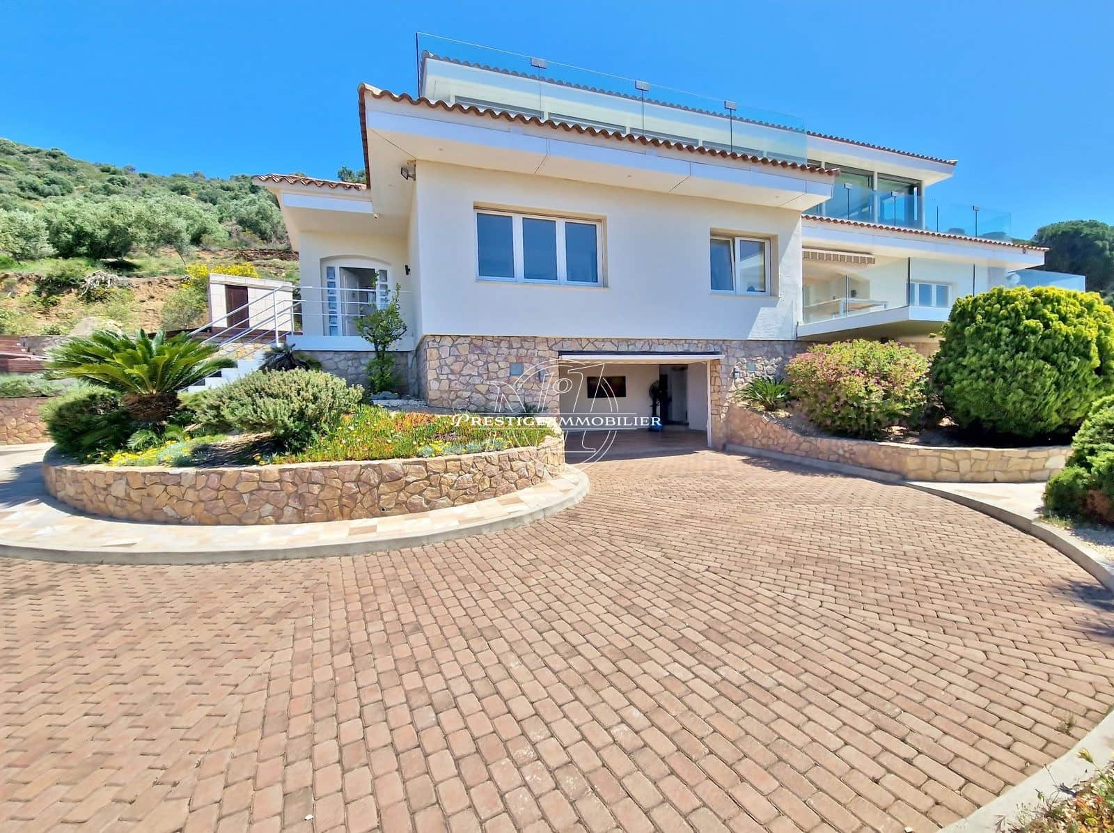 4 bedroom Villa for sale in Castello d'Empuries with pool - € 1,575,000 (Ref: 9263651)