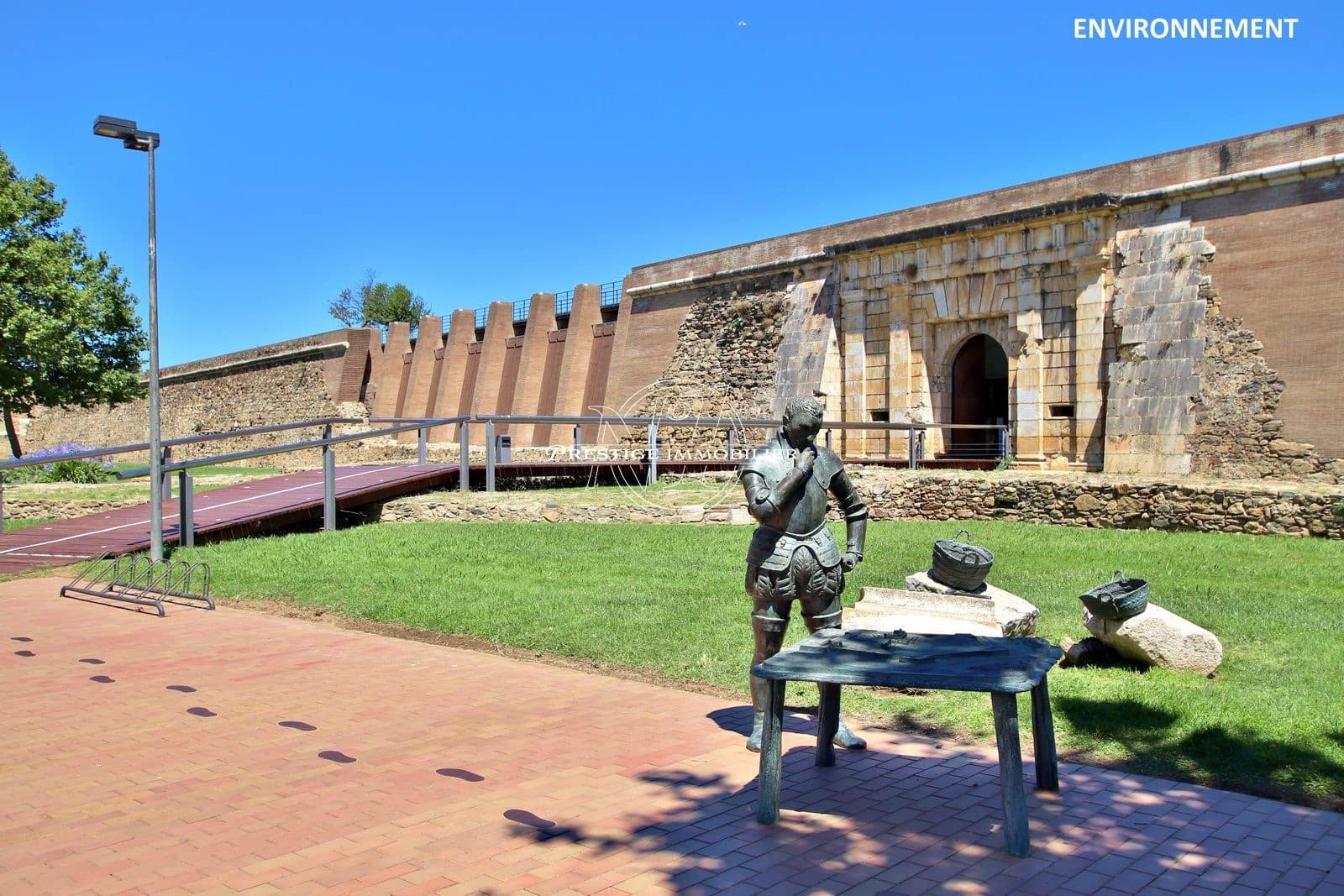 4 bedroom Villa for sale in Castello d'Empuries with pool - € 1,575,000 (Ref: 9263651)