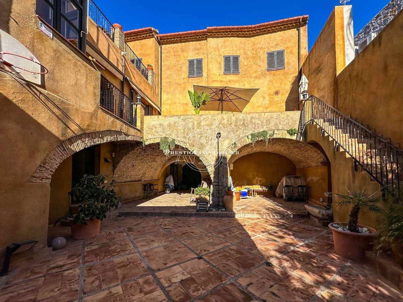 7 chambre Maison de Ville à vendre à Castello d'Empuries - 1 250 000 € (Ref: 9263653)