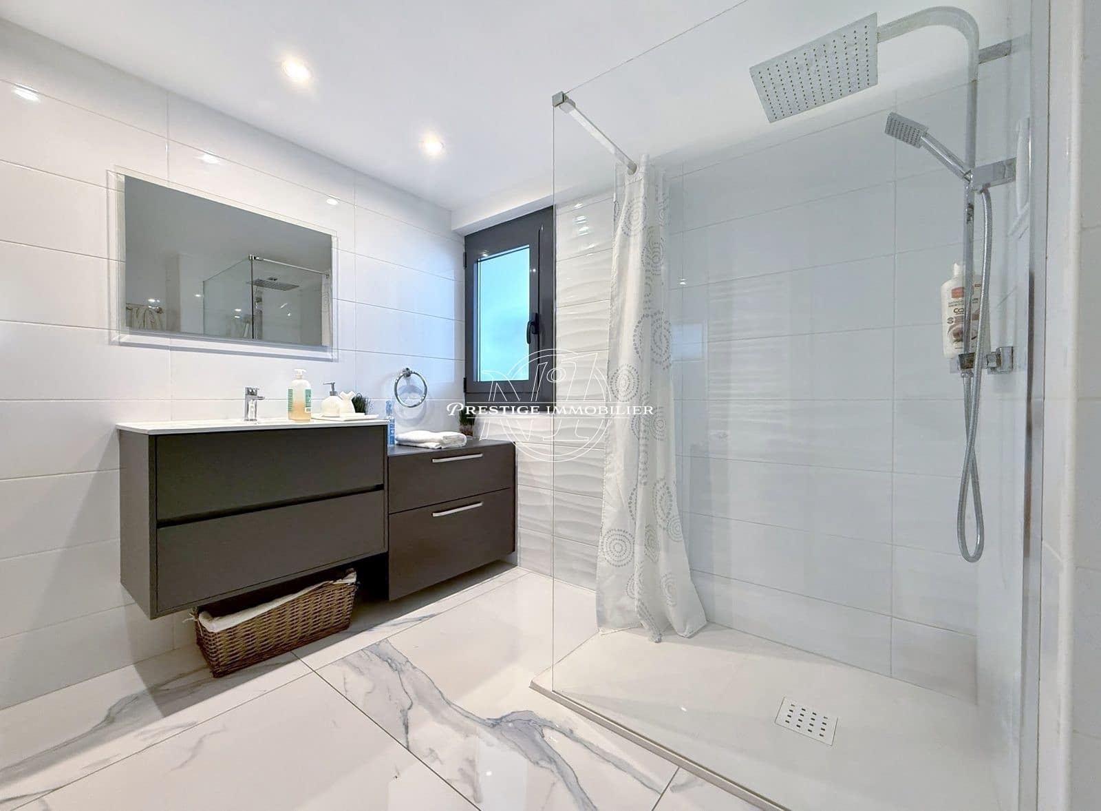 4 soveværelse Villa til salg i Empuriabrava med swimmingpool - € 1.050.000 (Ref: 9263654)