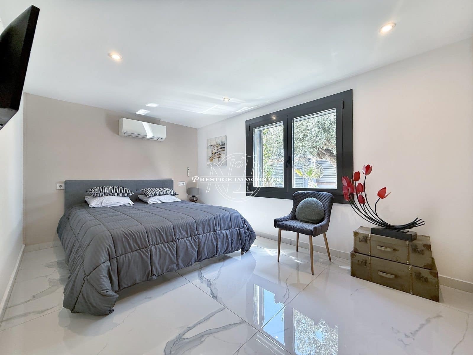 4 soveværelse Villa til salg i Empuriabrava med swimmingpool - € 1.050.000 (Ref: 9263654)